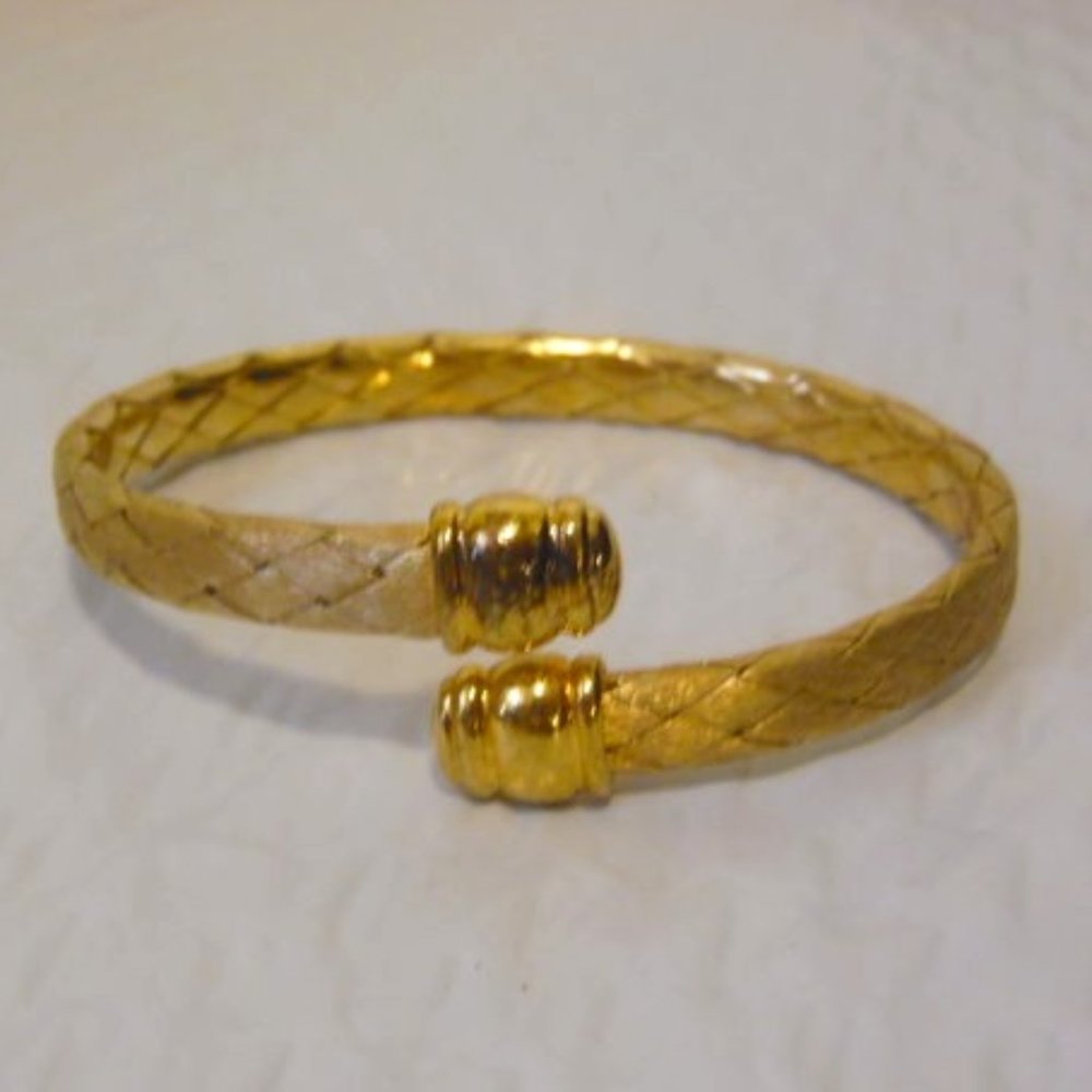 Verona Gioielli 18K Gold Plated Polished & Satin Beaded 11